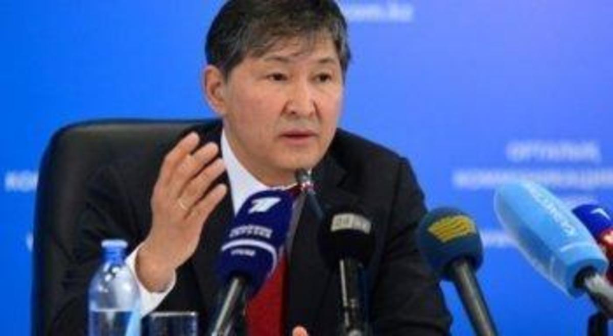 Выбором школьных учебников в Казахстане займутся депутаты